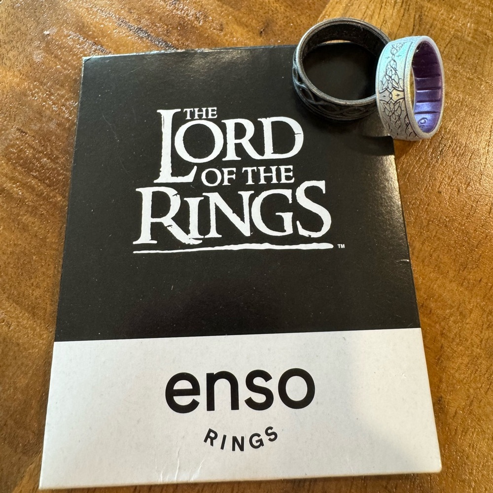 Lord of the Rings Aragorn & Arwen Ring Set
